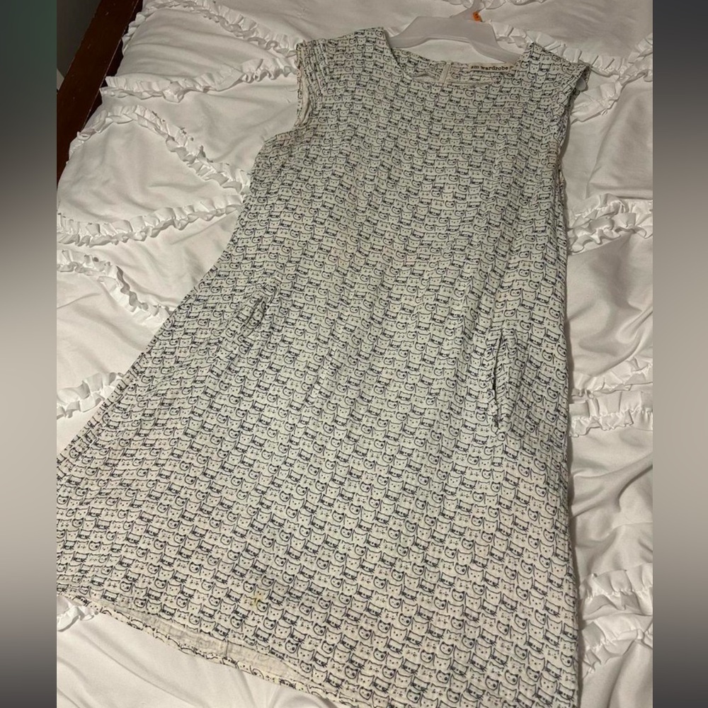 Chic Patterned Mini Dress in Black and White